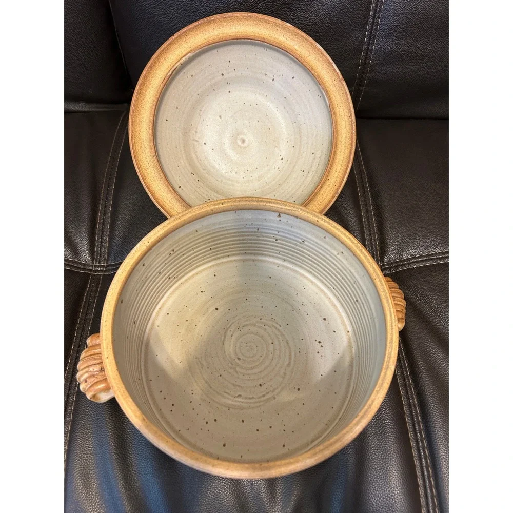 VTG. Handmade Earthenware Lidded/Handle Dish. Glazed, Cream/Brown.